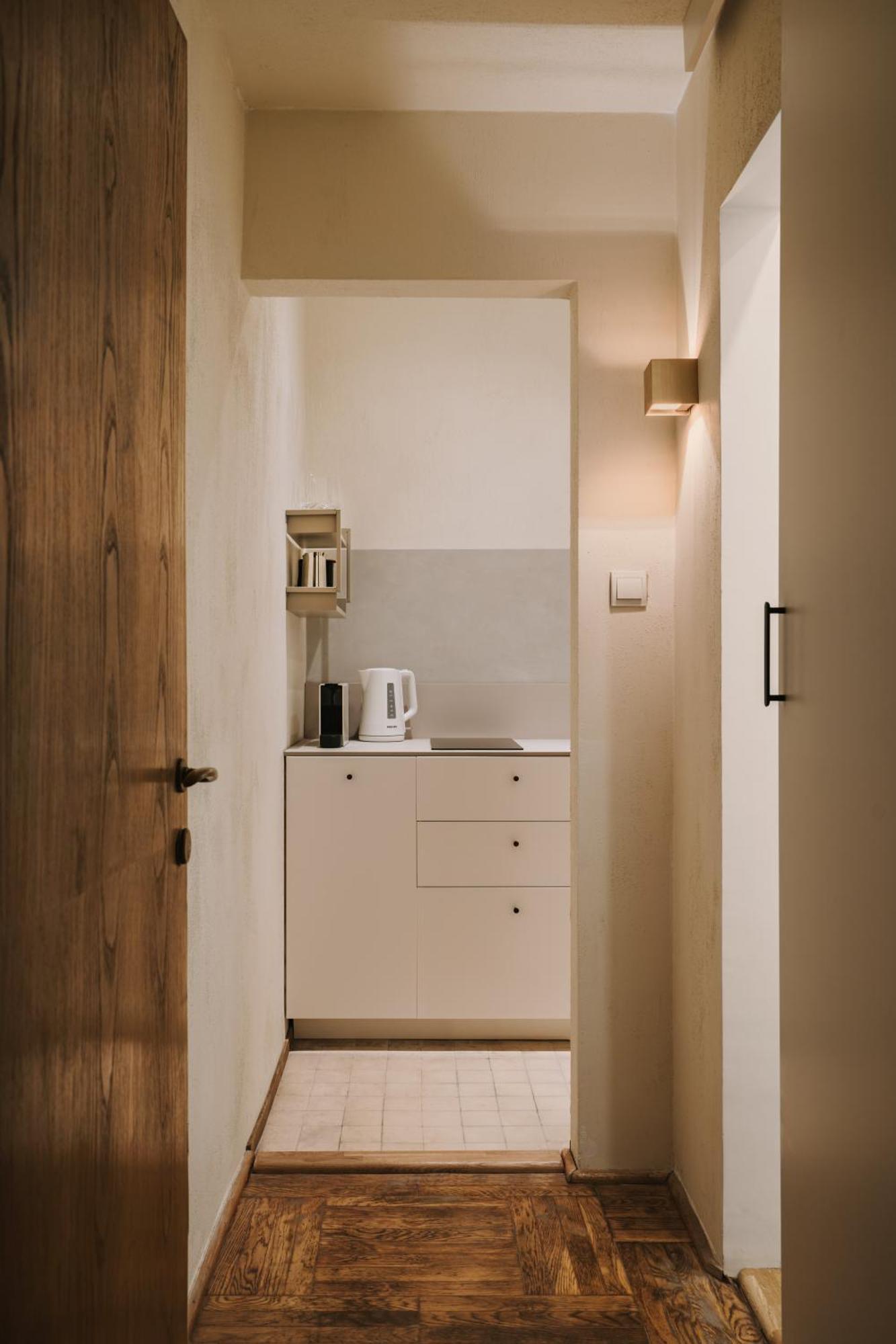 Here Apartments Краков Экстерьер фото