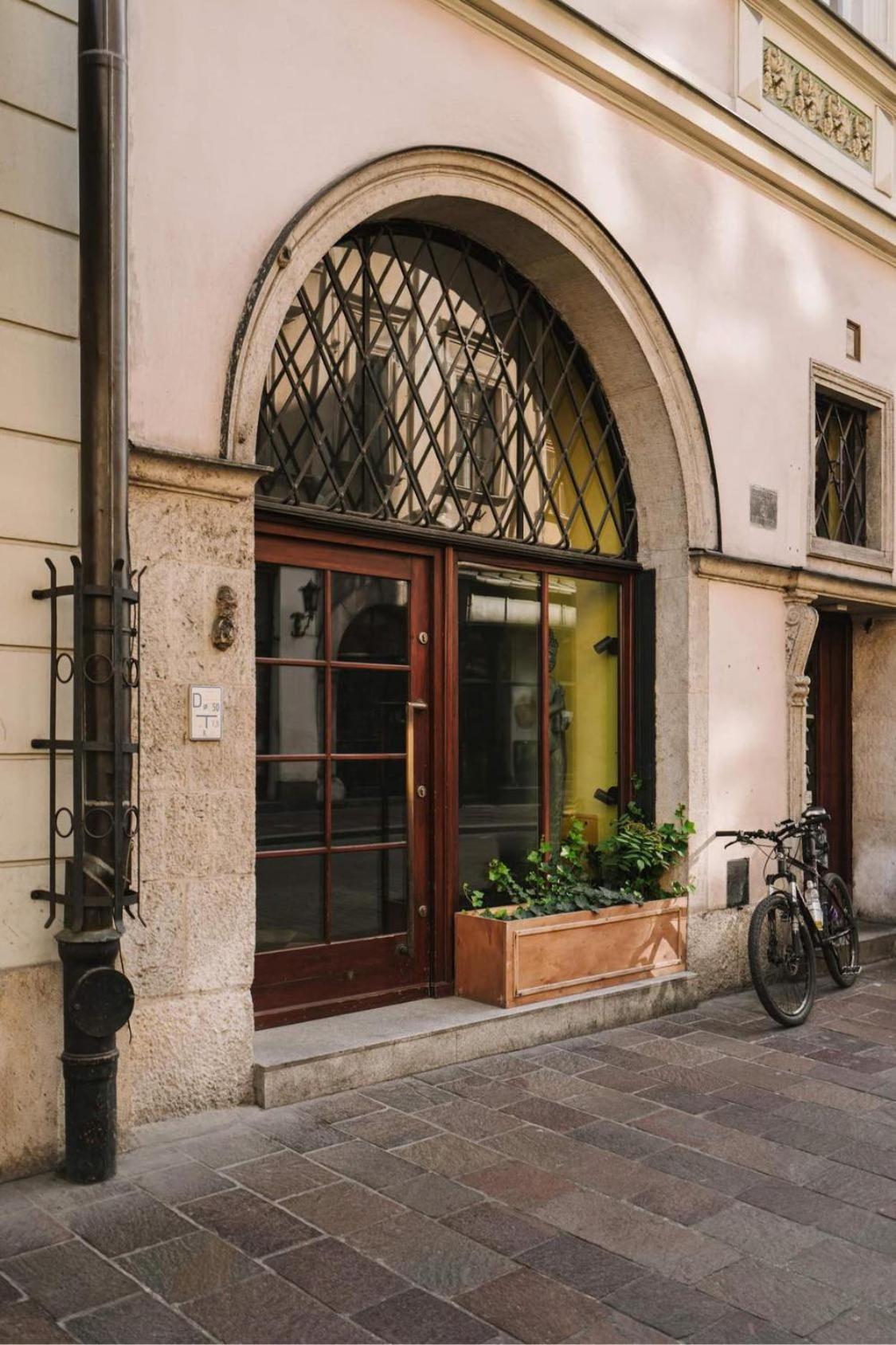 Here Apartments Краков Экстерьер фото