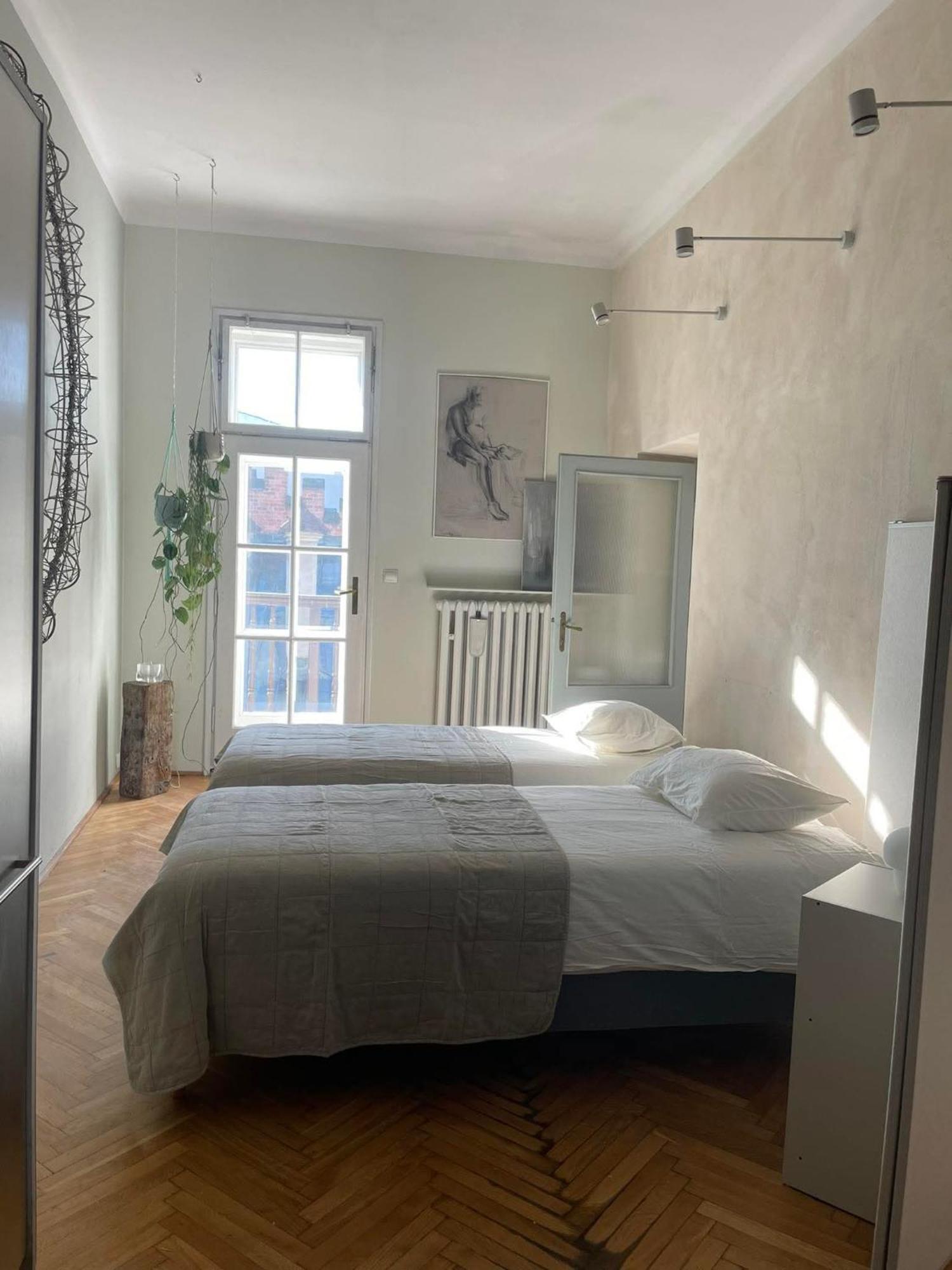Here Apartments Краков Экстерьер фото